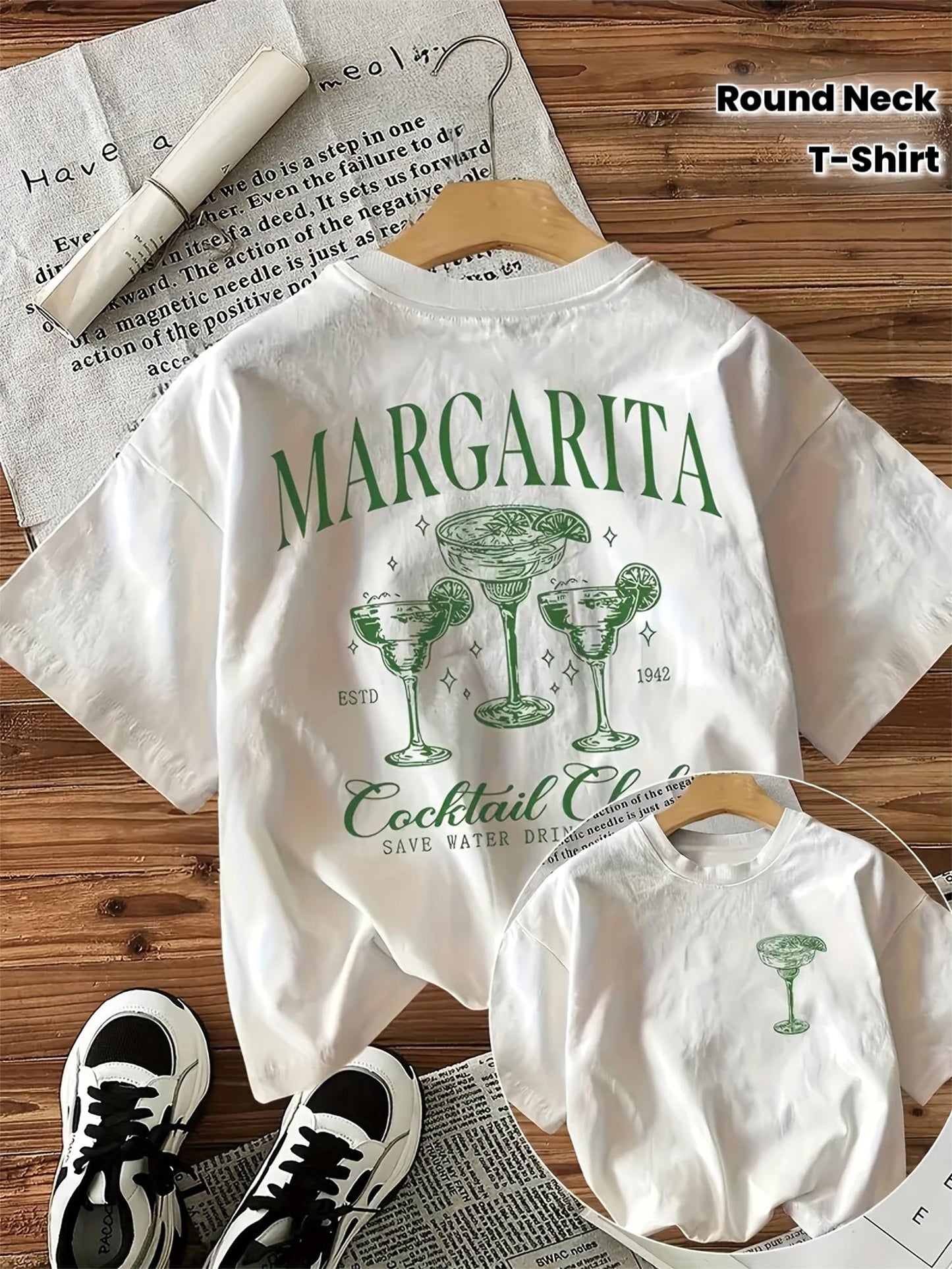 Casual Crew Neck Graphic T-Shirt for Women Featuring a Short Sleeve Design with 'Margarita Cocktail Club' Print